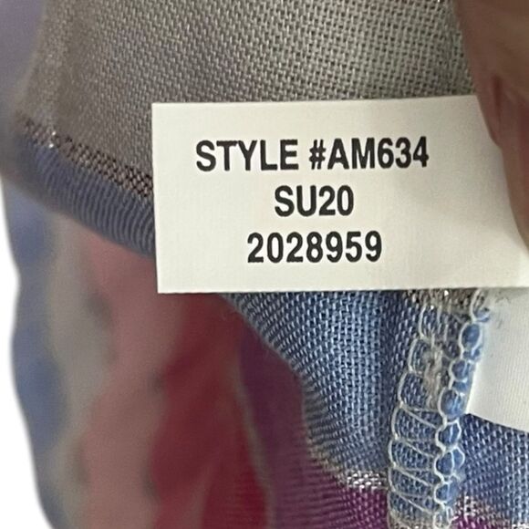 Welcome to my closet! - Picture 9 of 12